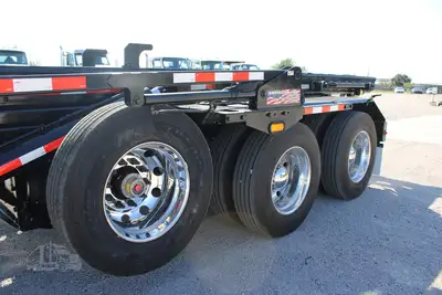 New | in-Stock 2027 PETERBILT 548 Rolloff Trucks Texas US | Roll Off Truck World #1492018