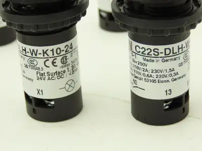 Eaton C22 Compact Pushbutton 22.5mm 1NO Momentary Illuminated White Lot of 10