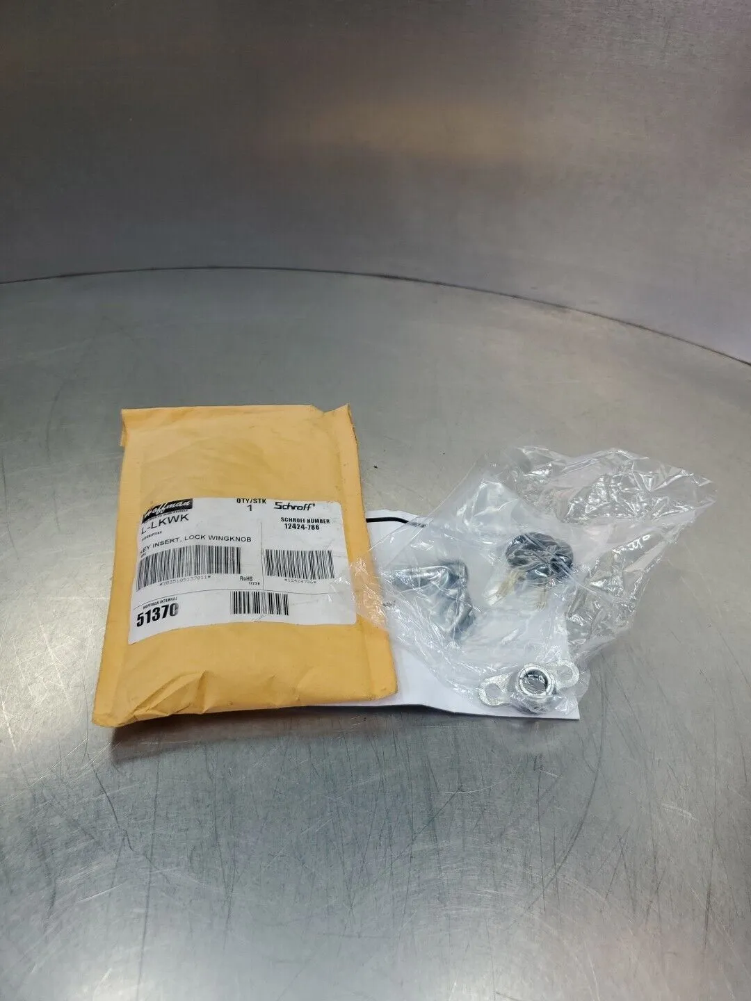 HOFFMAN 51370 (L-LKWK) Lock WingKnob Key Insert. 4E-32