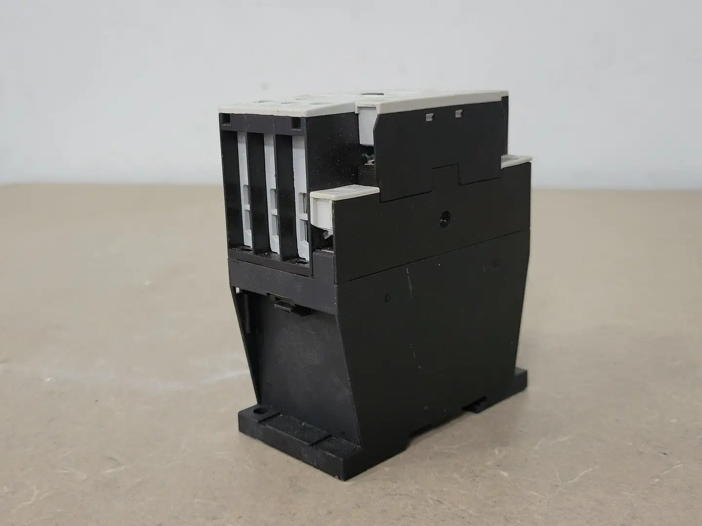 USED EATON DILM17-10