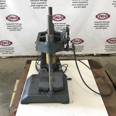 Carver M Laboratory Hydraulic Press with Enerpac PUJ1200B Hydraulic Pump