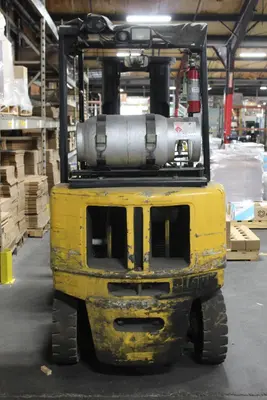 CLARK CGP25 Forklift Trucks | Levy Recovery Group (1)