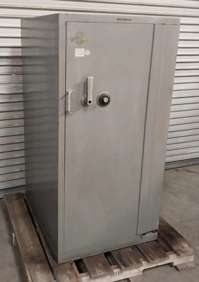 _UNKNOWN_ 6456654654645 Safes | Amiron Machinery (2)