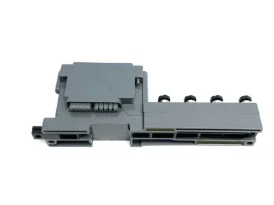 USED TURCK I/O BASE MODULE M8 X 8 4-PIN CONNECTION 6827384
