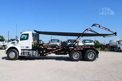 New | in-Stock 2027 PETERBILT 548 Rolloff Trucks Texas US | Roll Off Truck World #1492014