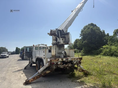 Used 2001 FREIGHTLINER FL80 Bucket (boom) trucks Tennessee US | Moore Equipment #1517283