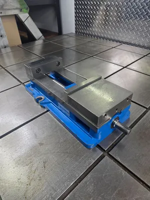 KURT D688 Tooling | GMT (4)