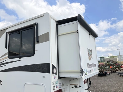 Used 2017 WINNEBAGO MINI WINNIE Campers, Caravans, Motorhomes Michigan US | Miedema Asset Management Group #1423583