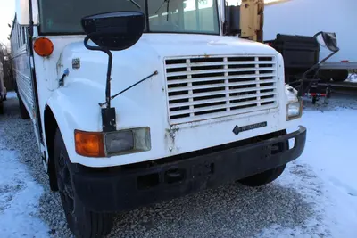 1996 INTERNATIONAL 3800 T444E BUS | Levy Recovery Group (2)