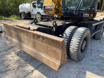 2005 Caterpillar M316C