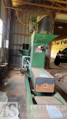 Used REAL TUFF SHAVING BALER WITH BIN Woodworking Complete Operations North Carolina US | CAROLINA MACHINERY SALES #1315422