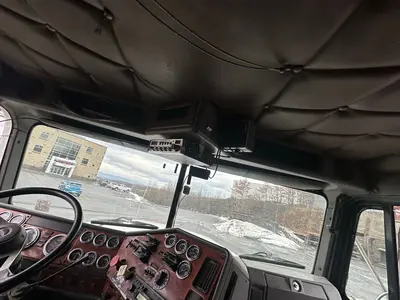 Used 2000 FREIGHTLINER CLASSIC FLD120 Conventional trucks Pennsylvania US | Proxy Equipment #1385355