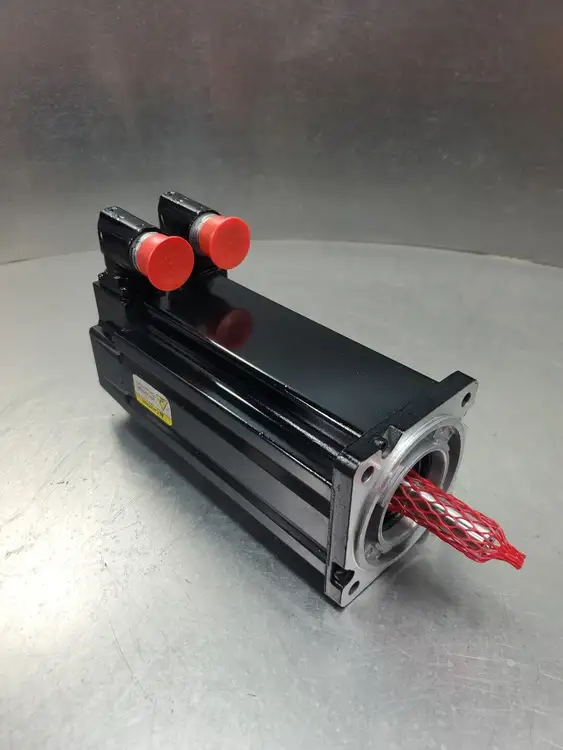 Used Allen-Bradley MPL-B330P-MK74AA Servo Motors | Palmetto Automation #1151327