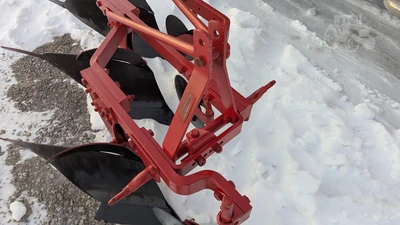 USED MASSEY FERGUSON 66