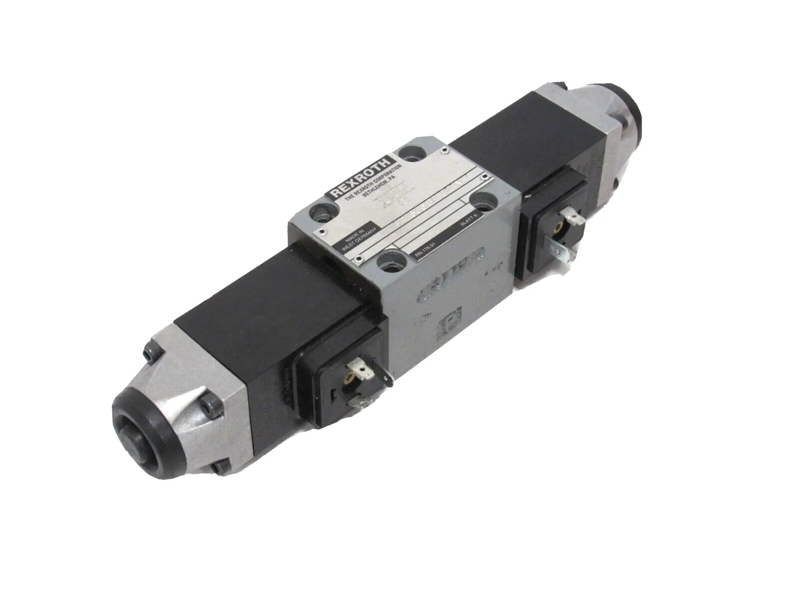 NEW REXROTH 4WE6J51/AG24NK4 SOLENOID VALVE 4WE6J51AG24NK4