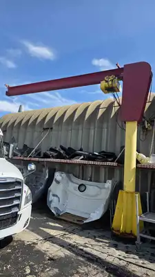 Used INDUSTRIAL 1/2 Ton Cranes, Jib Ontario CA | Avo's Machinery Equipment Inc. #1545965