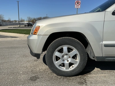 USED 2009 JEEP GRAND CHEROKEE