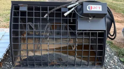 USED 2017 Takeuchi TL12V-2