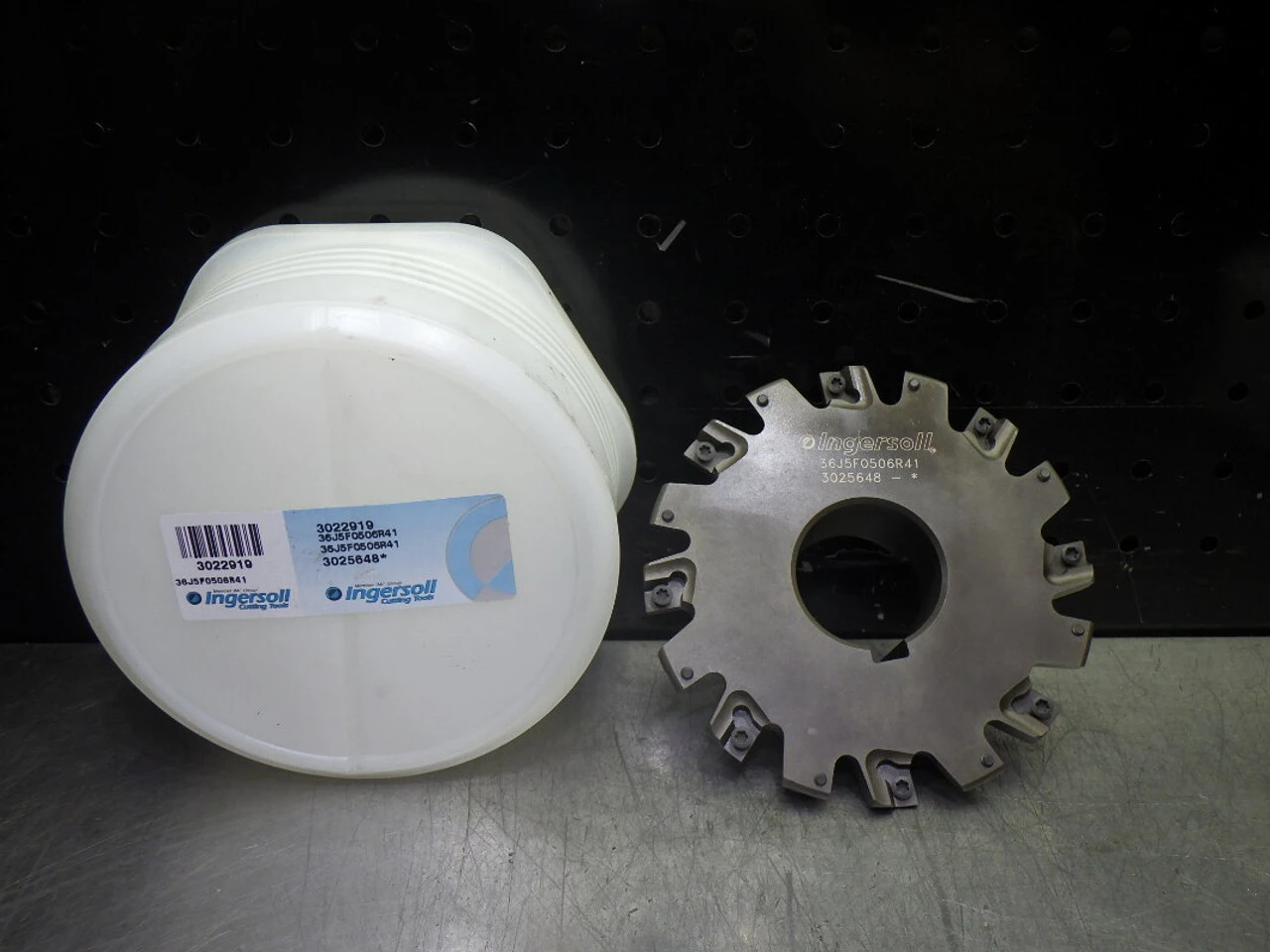 Ingersoll 5" (.375") Slot Milling Cutter 40mm Arbor 36J5F0506R41 (LOC2651A)