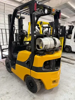 Used 2016 YALE GLP030VX Internal Combustion Forklifts: Pneumatic Tire Texas US | 4K Lift Co #1573786
