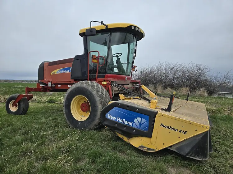 Used 2012 NEW HOLLAND H8080 Windrowers/Swathers Idaho US | Berry Machinery #983918