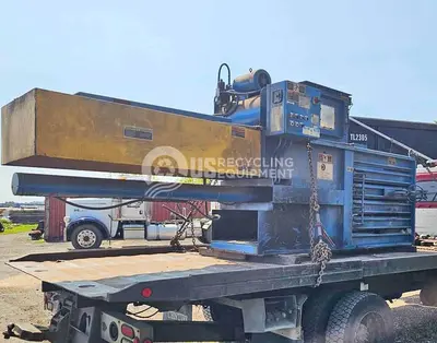 USED SELCO HV-615 CLOSED DOOR HORIZONTAL WITH CONVEYOR