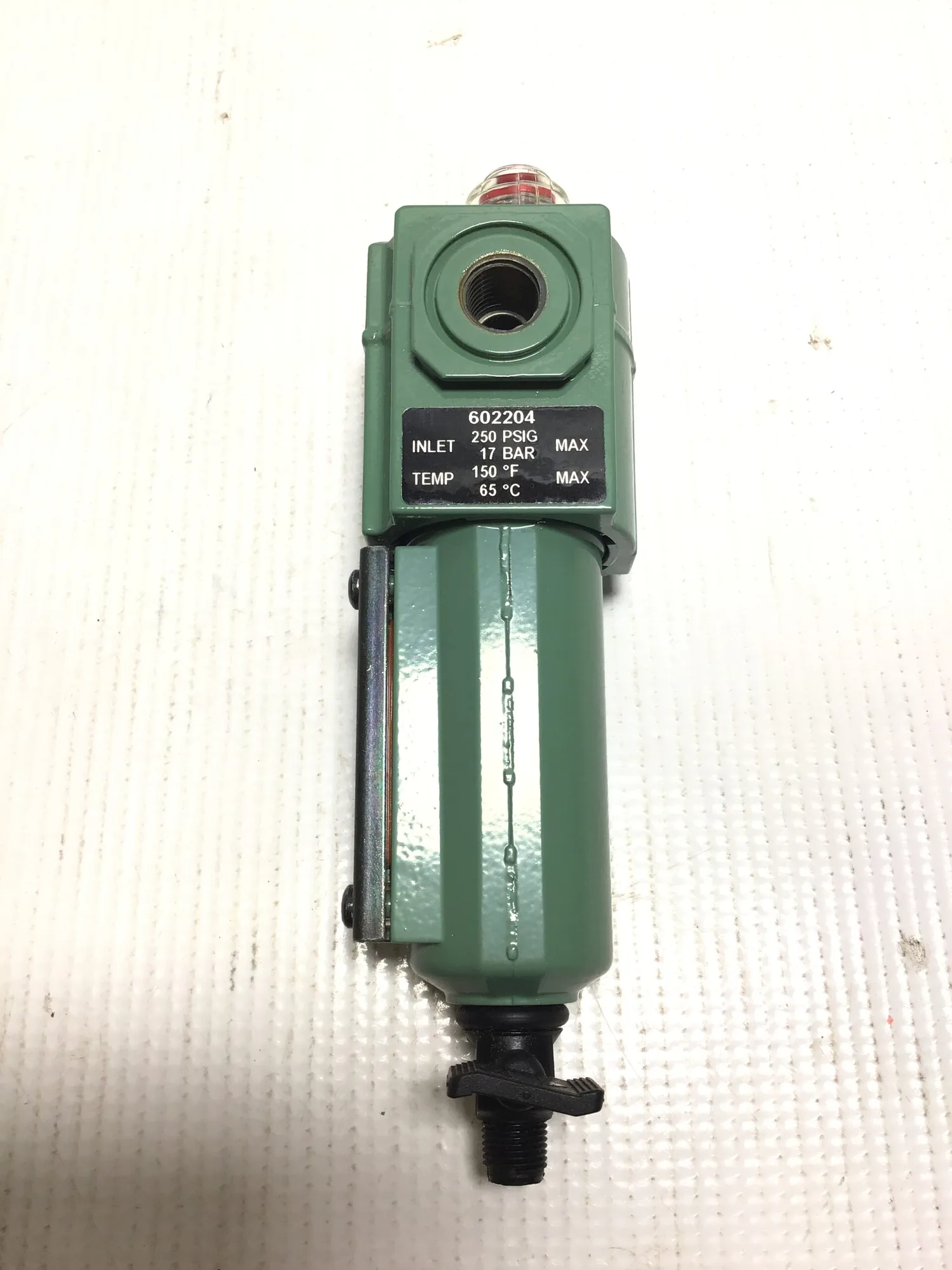 Lincoln 602204 Air Line Lubricator 1/4″ Ports 250PSIG 17Bar Max 150°F 65°C Max