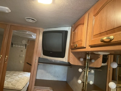 Used 2001 INTRUDER 349 INTRUDER Campers, Caravans, Motorhomes Michigan US | Miedema Asset Management Group #1337357