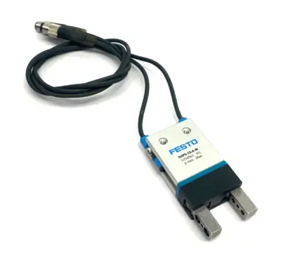 USED FESTO PARALLEL GRIPPER 3MM STROKE 254042 W/ DUAL PROXIMITY SENSORS