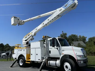 Used 2013 INTERNATIONAL 4300 UTILITY BUCKET Bucket (boom) trucks Virginia US | Proxy Equipment #1377842