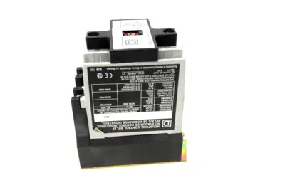 NEW SQUARE D 8501XO20V02 CONTROL RELAY SER.A