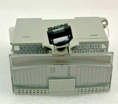 USED Allen-Bradley Allen-Bradley 1762-OW16