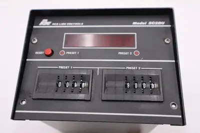 Red Lion Controls SC2DU Preset-Able Counter STOCK 3488A