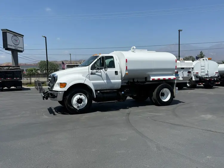 Used 2015 FORD F750 Water Trucks California US | Lillo Machinery #1543385