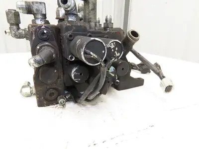 Toyota 67620-U1361-71 Hydraulic 3-Spool Forklift Mast Control Valve From 8FBE15U