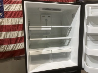 Used LG FREEZER ON BOTTOM Refrigerators Michigan US | Miedema Asset Management Group #1425137