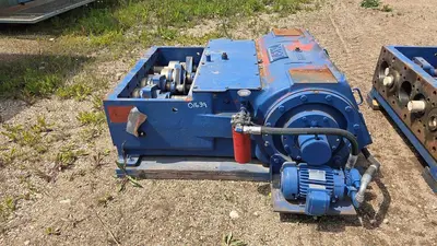 NEW NATIONAL OILWELL VARCO "NOV" 350Q-5 QUINTUPLEX PUMP