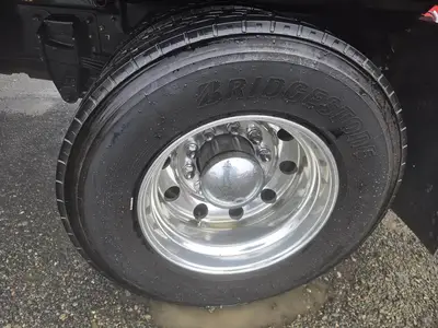USED 2020 KENWORTH T270