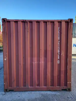 20 ft Damaged Standard Shipping Container - FCIU2139280