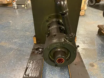 USED CARVER 1-1/4X1-1/4X6LA