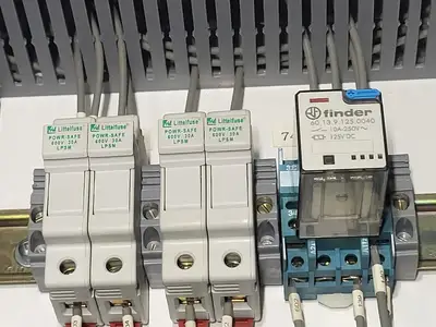 25kV 1200A 3ph Switchgear Unit w/ (2) Power Vac Breaker VB1 27.0-16-0