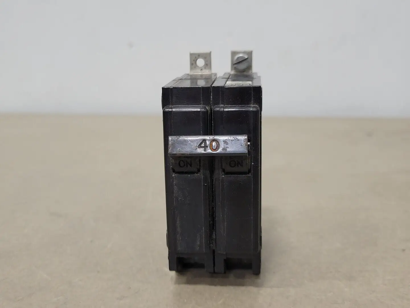 USED CEB QB240