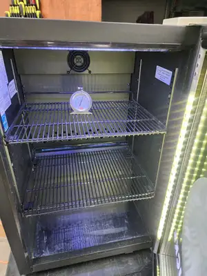 Used IDW Used IDW Beverage Cooler GS-2.5-N13EB Reach-In Refrigerator 120V Display Refrigerators Illinois US | Falcon Restaurant Supply #1375667