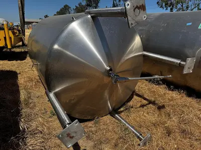 Tank, 1,500 Gallon, Stainless Steel, Vertical, Cherry-Burrell #5991406