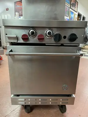 Used US Range Used U.S. Range Natural Gas 2 Burner 24" Range with 12" Flat Top Griddle and Oven Commercial Ranges Illinois US | Falcon Restaurant Supply #1376407