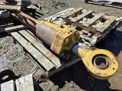 USED CATERPILLAR 232-0652