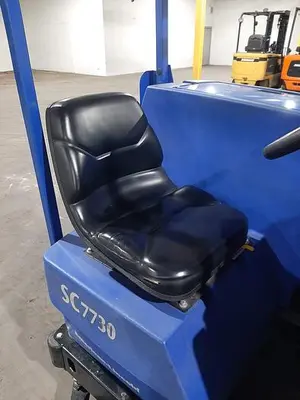 USED AMERICAN LINCOLN SC7730 46” SWEEPER/SCRUBBER