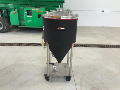 Used SPIKE BREWING CF30 CONICAL FERMENTER/UNITANK WITH INSULATED CONICAL JACKET Brewing Equipment Michigan US | Miedema Asset Management Group #1580154