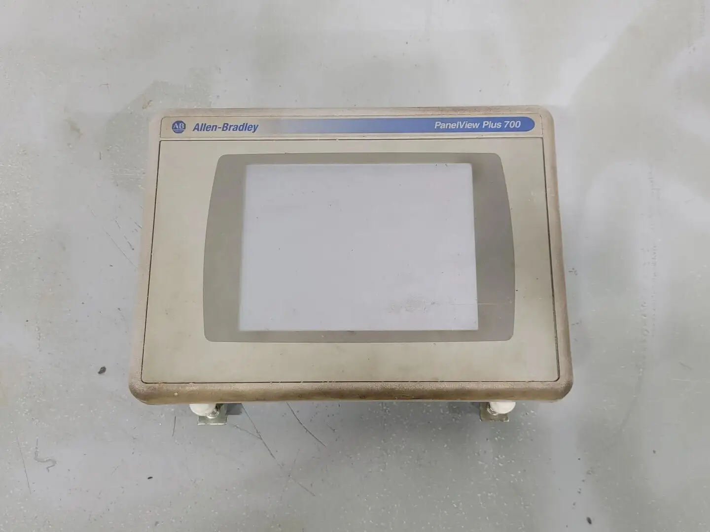 USED ALLEN-BRADLEY 2711P-RP1