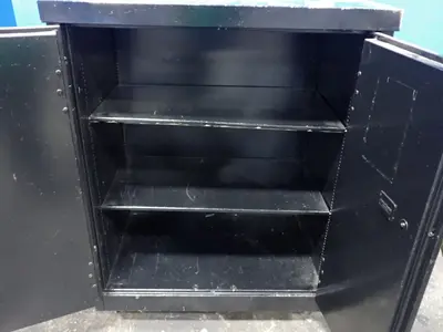 The Globe Wernickelo 3 Shelves  Cabinet
